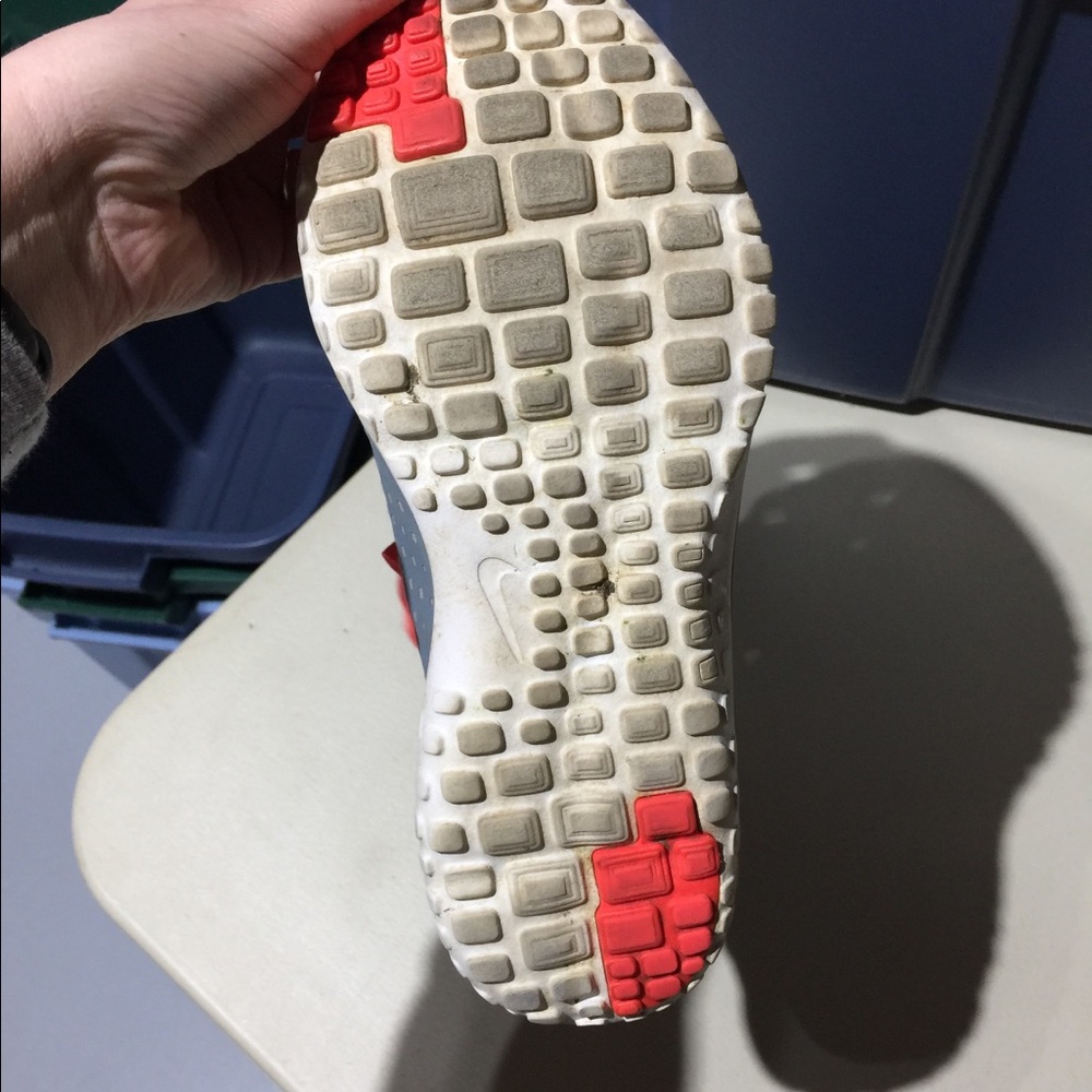 Nike running shoes - Picture 3 of 4